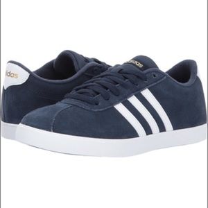 Blue adidas courtset sneaker